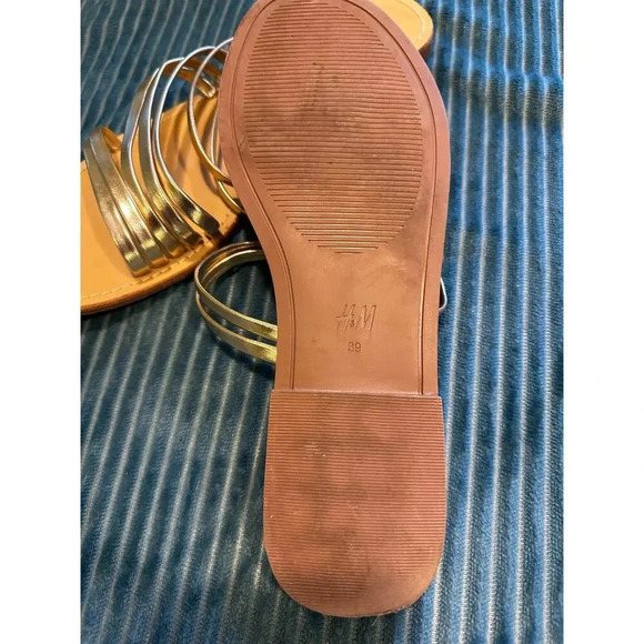 Gold Strappy Slide Sandals Size 7.5 - Picture 4 of 4